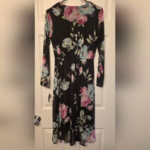 Chic Black Floral Long Sleeve Dress